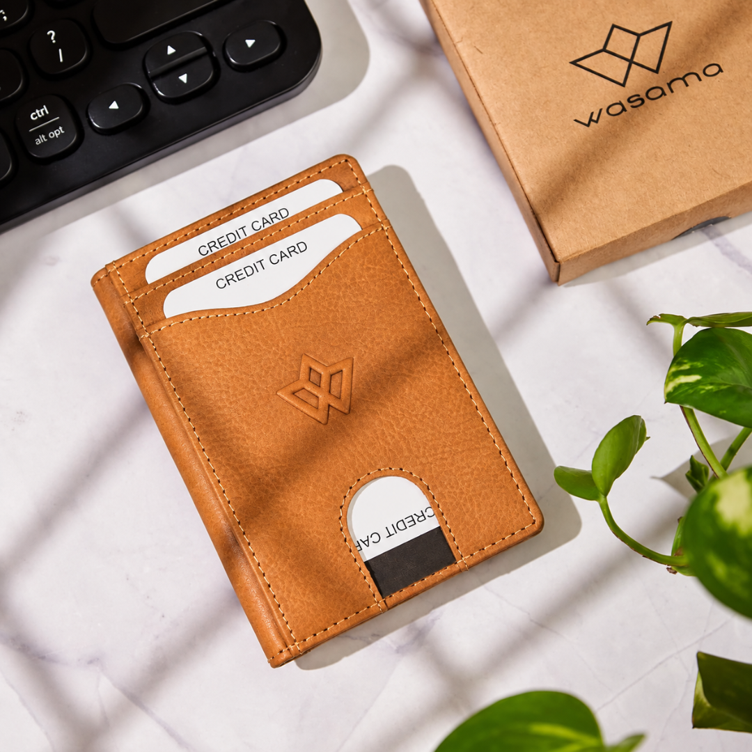Slim RFID Bifold Leather Card Holder
