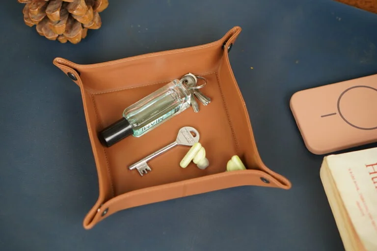 Leather valey tray